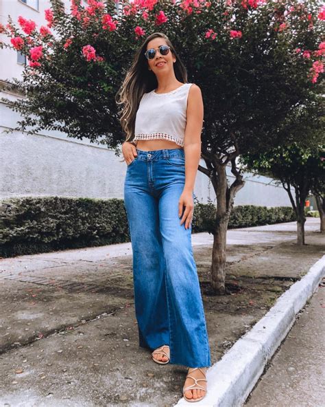 Looks com calça wide leg: veja 35 maneiras de como usar a peça que é.